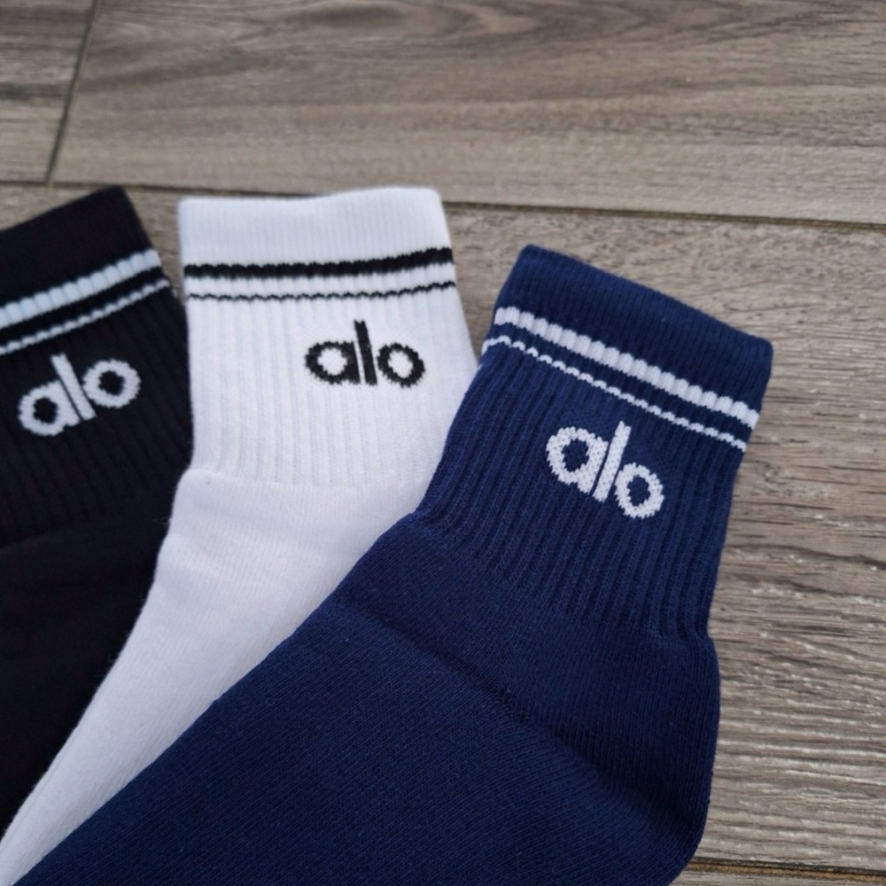Alo Throwback socks 3 pairs brand new - Picture 3 of 3